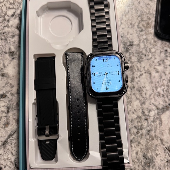 Smartwatch compatible with Apple and android. Affordable and excellent quality, - Picture 3 of 5